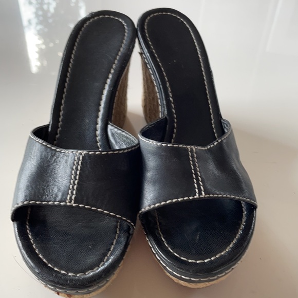 Nine West Size 8 Wedge Sandal - Picture 2 of 2